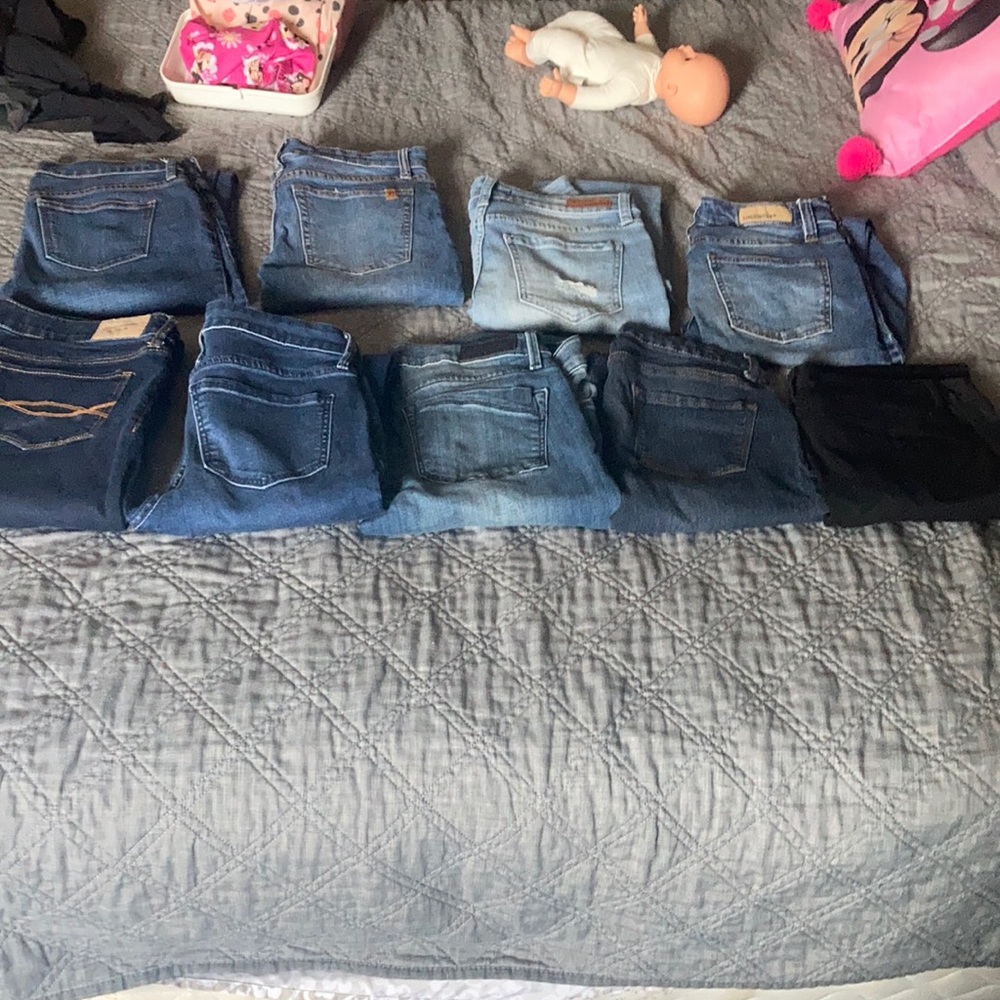 Lot of 9 Pants make me an offer!!!